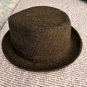 COPY - Men’s Dark Academia Jos. A Bank Tweed Hat S/M